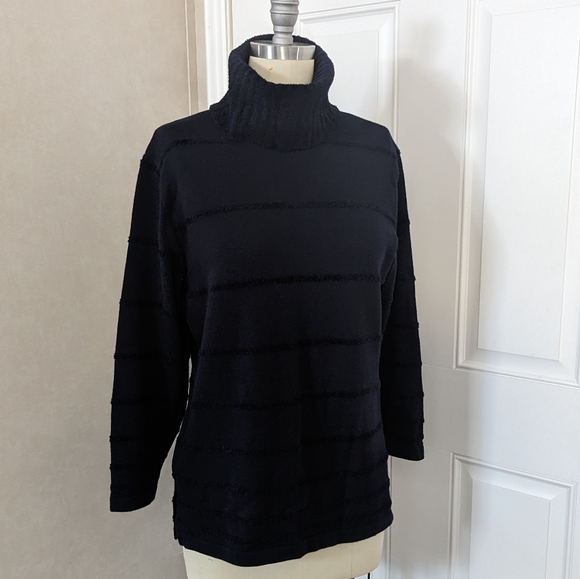 QUESTA DONNA! Sweater - Picture 2 of 14